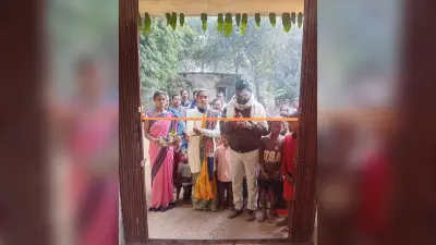 आंगनबाड़ी केंद्र भवन का उदघाटन