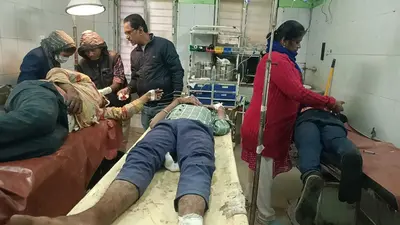 hajipur news. बाइक ने ऑटो में मारी टक्कर, चालक समेत पांच घायल