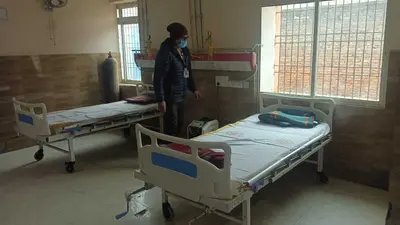 Motihari: डीएम के आदेश पर अस्पताल में लगाया गया हीटर