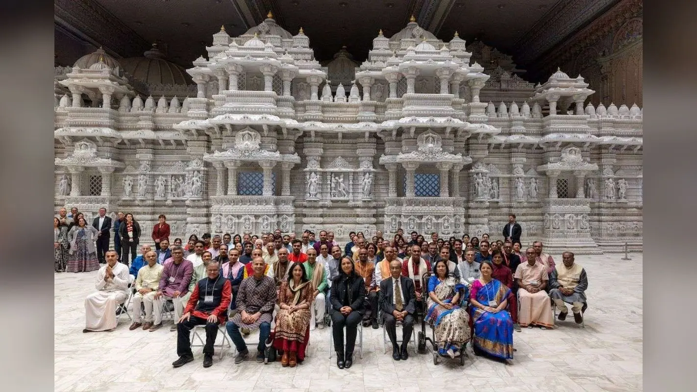 2026 में भारतीयों पर होगी हिंसा, हिंदू घर, दुकान, मंदिरों पर होंगे हमले; US पत्रकार की धमकी, कहा- एक ही उपाय; DEI
