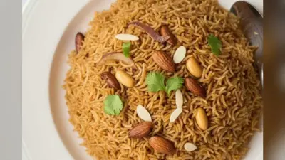 Jaggery Rice Recipe: ठंड के मौसम में ट्राय करें गुड़ वाले चावल, मीठा स्वाद और देसी फ्लेवर बनाए इसे सबसे खास
