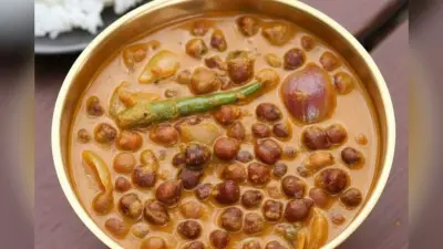 Kadala Curry Recipe: काले चने से बनाएं यह क्रीमी, मसालेदार और ट्रेडिशनल साउथ इंडियन कडाला करी