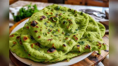 Lasooni Methi Naan Recipe: घर पर बनाएं होटल जैसा लाजवाब लसूनी मेथी नान