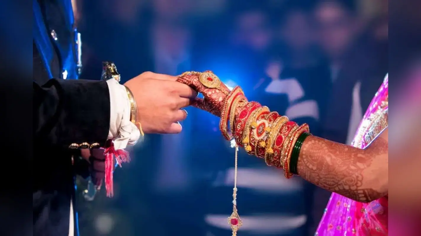 Marriage Prediction 2026: नए साल में खुलेंगे विवाह के दरवाजे, ग्रहों के संयोग से इन दो राशियों की शादियों को मिलेगी हरी झंडी