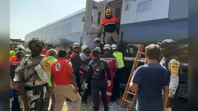 Mexico Train Derail Video: मेक्सिको में बड़ा रेल हादसा, ट्रेन पटरी से उतरी, 13 की मौत