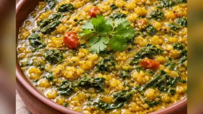 Moong Dal Palak Recipe: घर पर बनाएं स्वादिष्ट मूंग दाल पालक, बच्चों से बड़ों तक सबकी पसंद