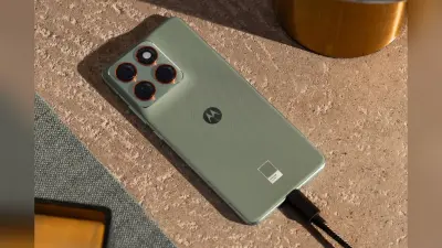 अल्ट्रा स्लिम डिजाइन वाले Motorola Edge 70 की बिक्री आज से शुरू, मिड-रेंज बजट में मिल रहे फ्लैगशिप जैसे फीचर्स