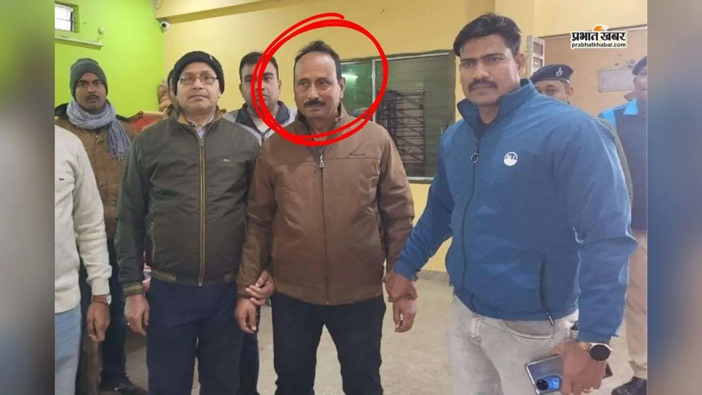 40 हजार रुपए घूस लेते रंगे हाथों धराये दरोगा, केस से नाम हटाने के एवज में मांगे थे पैसे