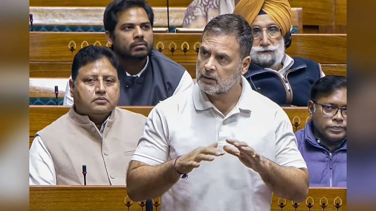 राहुल गांधी ने वायु प्रदूषण का सदन में उठाया मुद्दा, की विस्तृत चर्चा की मांग, बोले रीजीजू- डिबेट के लिए सरकार तैयार