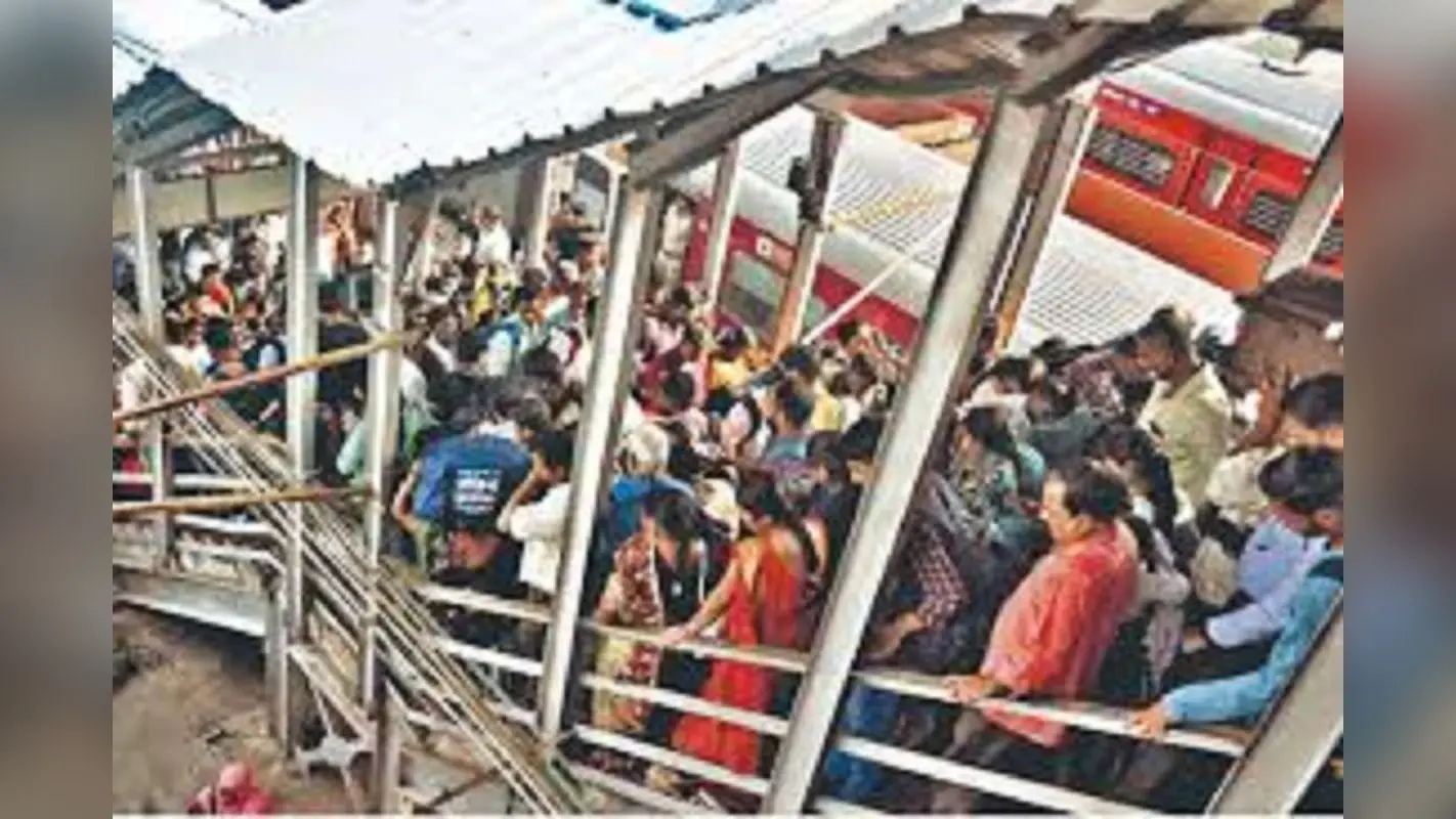 Bihar News: रेलवे के सारे दावे फेल, ट्रेनों में नहीं मिल रहे कंफर्म टिकट