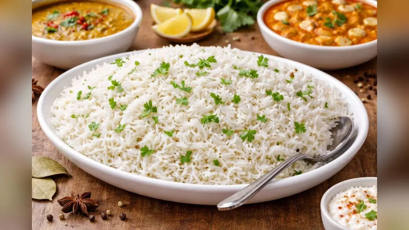 Restaurant Style Fluffy Rice: घर पर ऐसे बनाएं रेस्टोरेंट स्टाइल खिले-खिले चावल, हर दाना रहेगा अलग