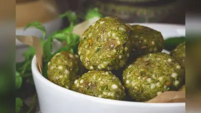 Sabudana Methi Vada Recipe: एक बार खा लिया साबूदाना मेथी वड़ा तो ज़िंदगी भर याद रहेगा स्वाद