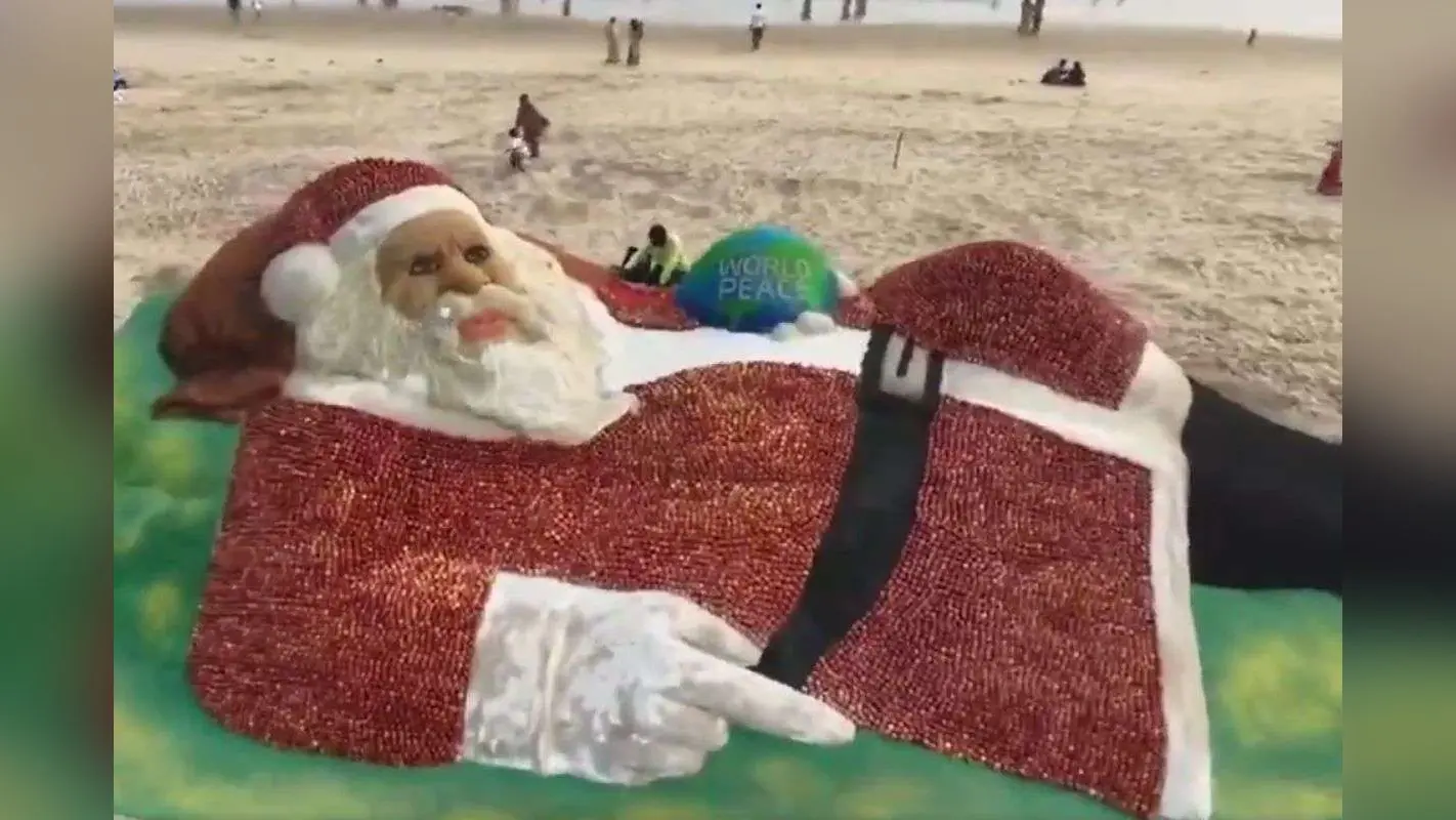 Santa Claus: सेब और रेत से बनाई सांता क्लाज की अनोखी मूर्ति, सुदर्शन पटनायक ने बनाया नया वर्ल्ड रिकॉर्ड, वीडियो