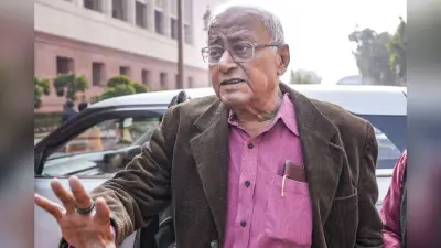 Watch Video: बाहर खुले में ई-सिगरेट की मनाही नहीं, देखें टीएमसी सांसद सौगत रॉय ने क्या कहा