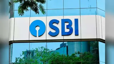 SBI FD Rates: एसबीआई ने फिक्स्ड डिपॉजिट की ब्याज दरों पर चला दिया हथौड़ा, नई दरें आज से लागू