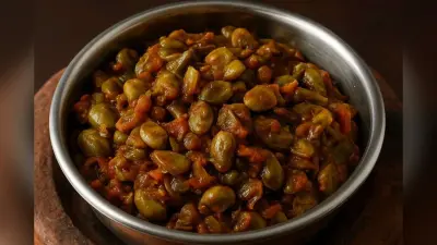 Sem Ki Sabji Recipe: सर्दियों की थाली को बनाएं खास, ट्राई करें देसी स्टाइल सेम की सब्जी
