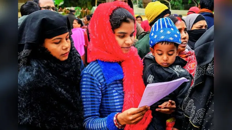 तृणमूल विधायक ने बाधित की SIR की सुनवाई, इलेक्शन कमीशन ने कहा- BLA को दूर रखें