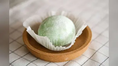 Rice Cake Recipe: इस बर्थडे कुछ नया करें ट्राई, यूं झटपट बन जाएगा सुपर टेस्टी राइस केक