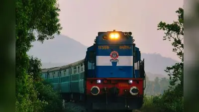 बिना आधार वेरिफिकेशन के इन 4 ट्रेनों में नहीं मिलेगा तत्काल टिकट, दलालों पर नकेल कसने की तैयारी