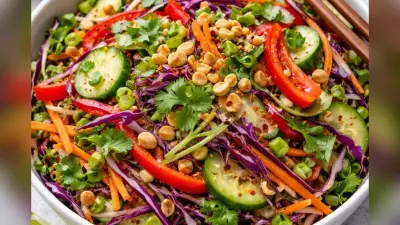Thai Salad Recipe: घर पर बनाएं टेस्टी और हेल्दी थाई सलाद, जानिए आसान रेसिपी