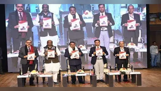 Tribal: एकलव्य विद्यालय की गुणवत्ता को बेहतर करने पर विशेषज्ञों ने किया मंथन