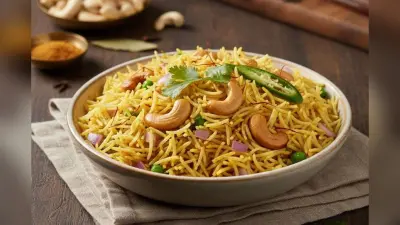 Kaju Pulao Recipe: रूटीन खाने को करें साइड और ट्राई करें काजू पुलाव, मजेदार स्वाद जीत लेगी दिल