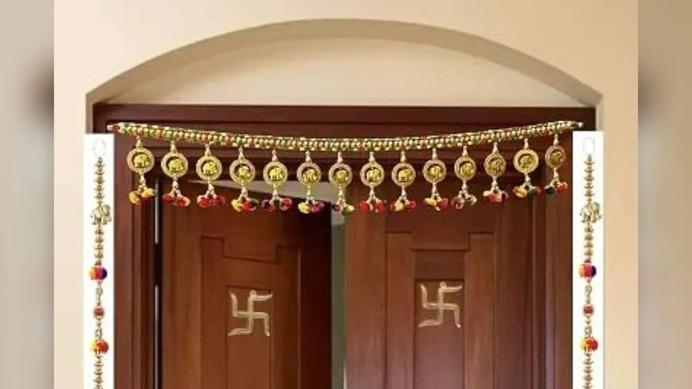Vastu Tips: घर में है ये चीजें तो तुरंत करें बाहर, धन से सदा भरी रहेगी जेब