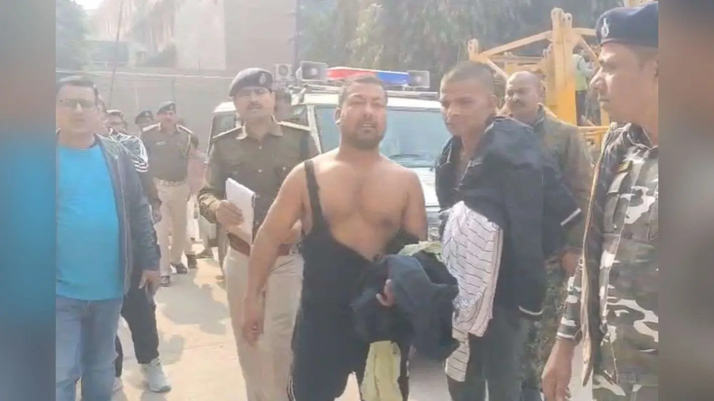 Patna: PMCH के जूनियर डॉक्टरों की गुंडागर्दी, मरीज के परिजनों को जमकर पीटा