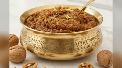 Walnut Halwa Recipe: सर्दियों में बनाएं गरमा गरम और पौष्टिक अखरोट हलवा, स्वाद और हेल्थ दोनों के लिए परफेक्ट