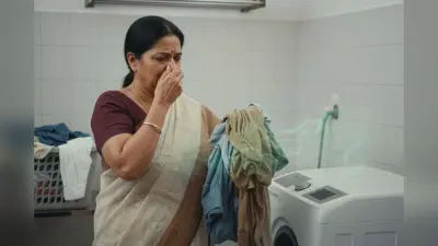 Washing Machine Tips: वॉशिंग मशीन ही फैला रही आपके कपड़ों में बदबू, जानें 5 छुपी हुई वजहें और ठीक करने का तरीका