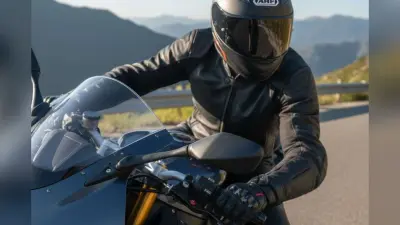 Winter Riding Hacks: बाइक चलाते वक्त हाथों में नहीं लगेगी ठंड, बस आजमा लें ये आसान टिप्स