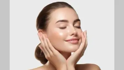 Skincare Tips: ठंड में की गई ये छोटी गलतियां बिगाड़ सकती हैं आपकी स्किन, अभी जान लें सही केयर