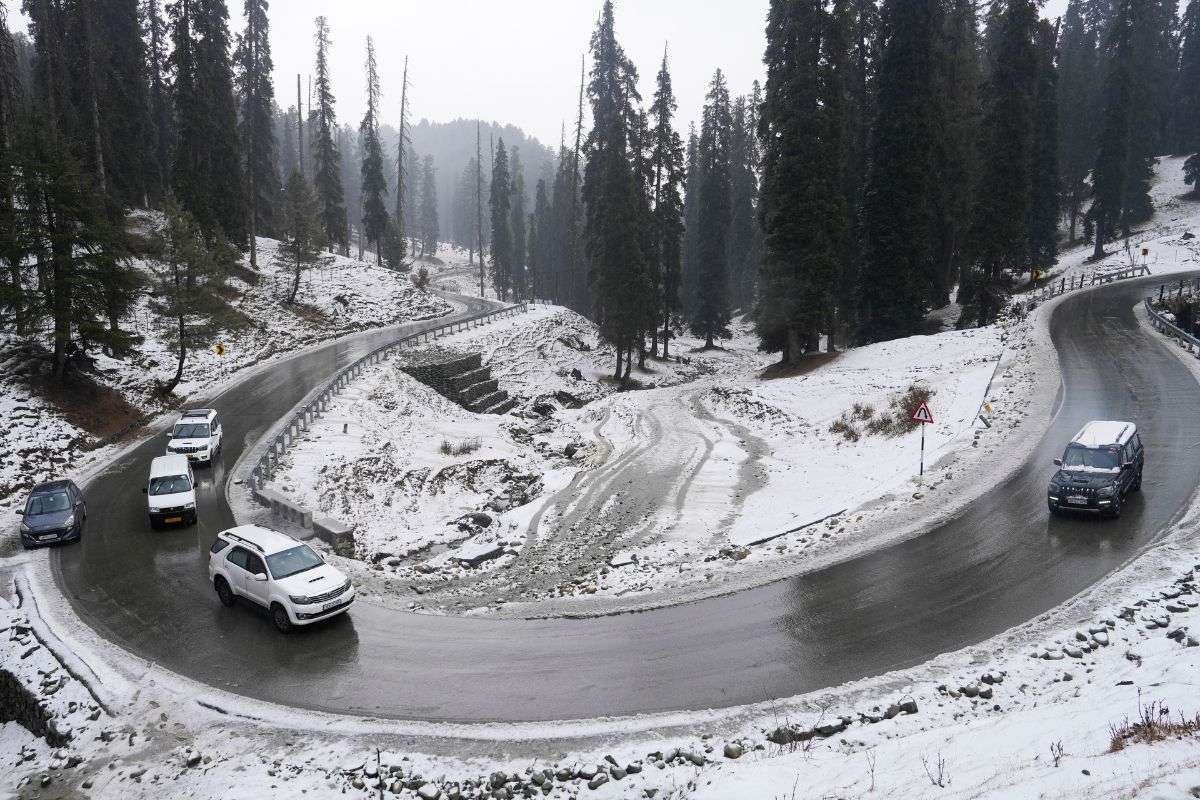 snow-covered-valley