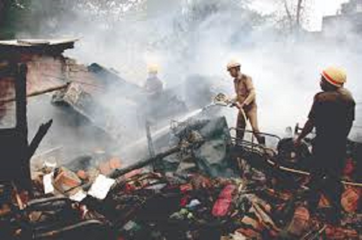 Anandapur Fire: दमकल विभाग के महानिदेशक ने स्वीकारी गलती, घटनास्थल पर पहुंची फोरेंसिक टीम