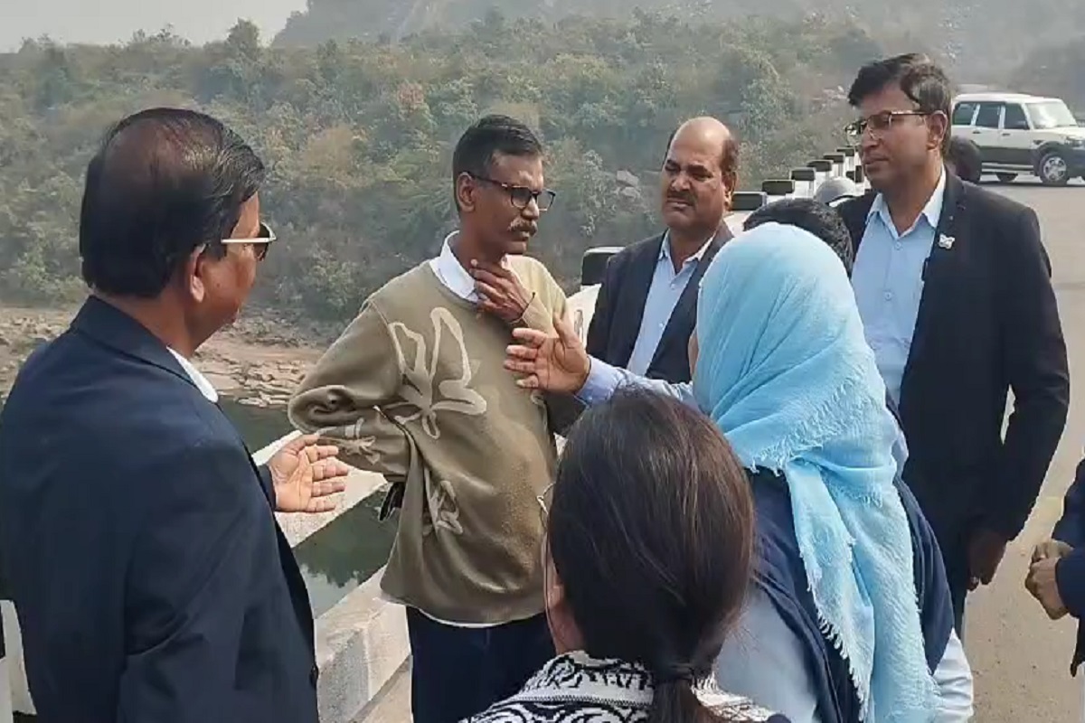 Prabhat Khabar Impact: अब सुधरेगी धनबाद की जमुनिया नदी की हालत, केंद्र सरकार की टीम ने किया सरप्राइज इन्सपेक्शन