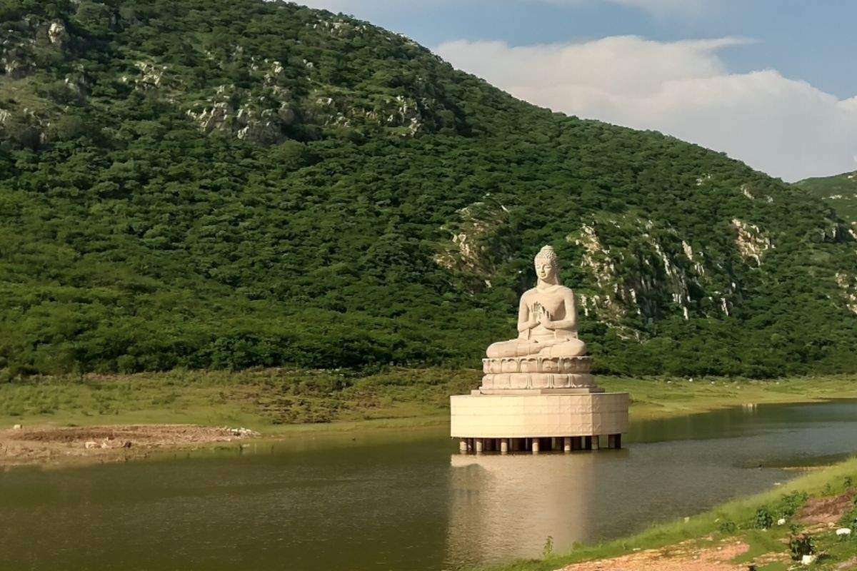 Bihar Tourism: राजगीर में 1 मार्च से शुरू होगा जादुई लेजर शो, पानी पर दिखेगी बुद्ध और महावीर की गाथा