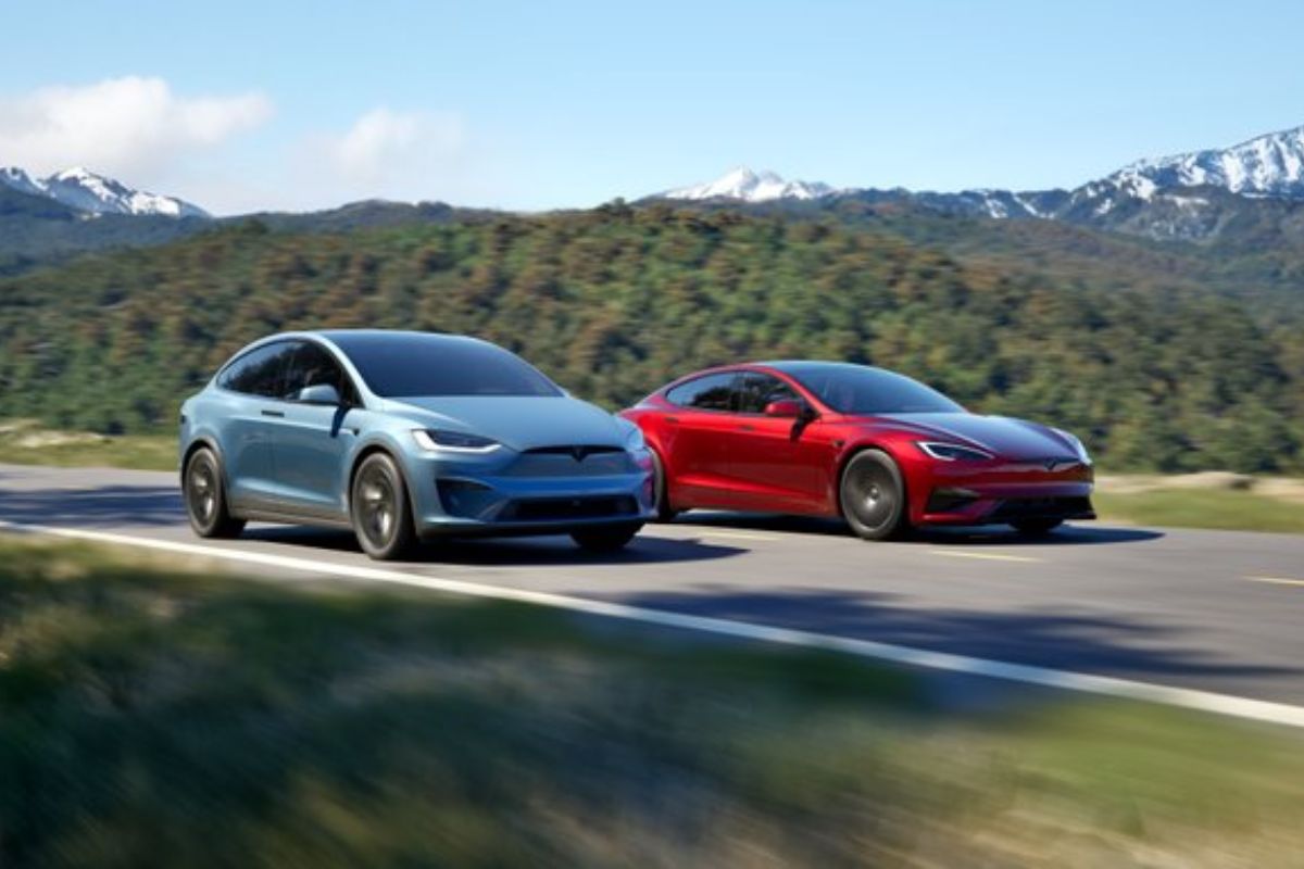Tesla ने Model S और Model X गाड़ियों को बंद करने का किया फैसला, जानें क्या है कंपनी का अगला प्लान