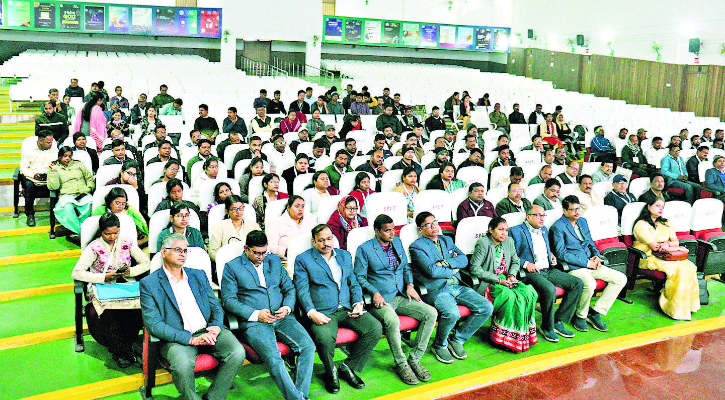 Rourkela News: छात्रों का भविष्य संवारने और राष्ट्र की समग्र प्रगति में शिक्षकों की भूमिका अहम: प्रो अमिय रथ