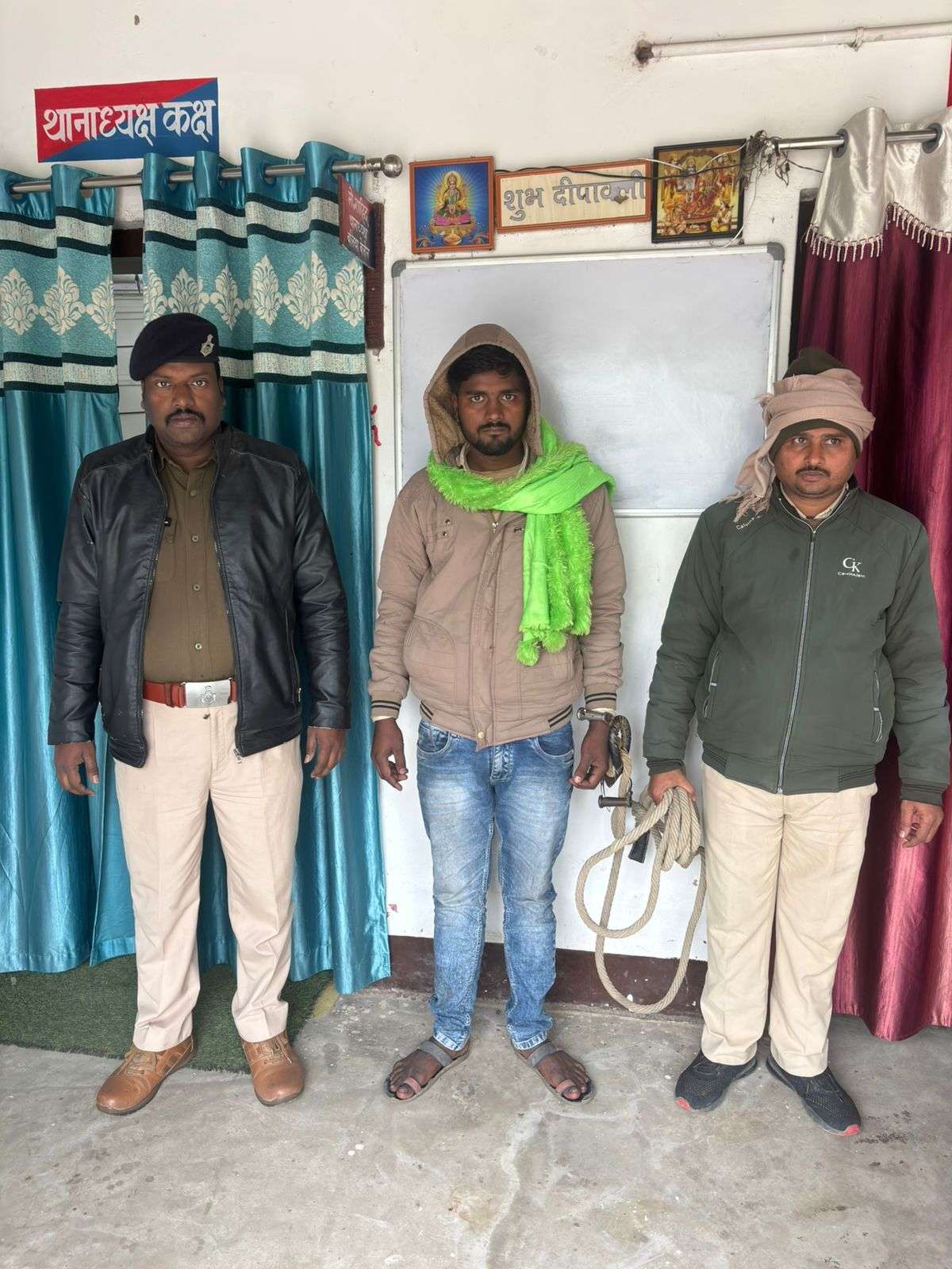 बलिया बेलौन पुलिस ने शराबियों खिलाफ चलाया अभियान