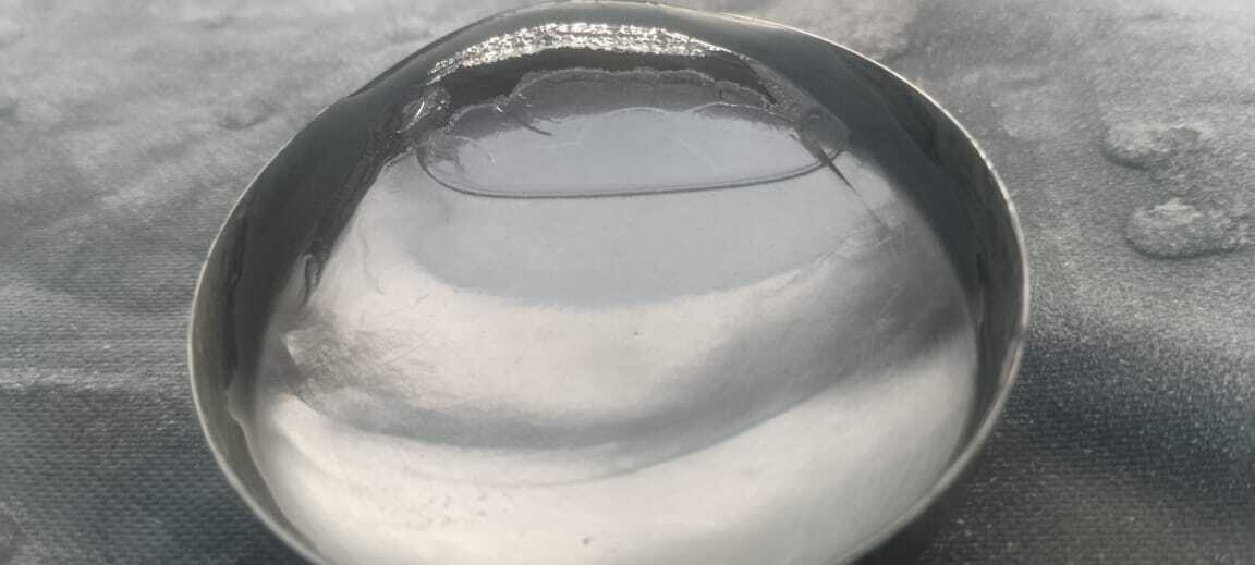 माइनस डेढ़ डिग्री में कटोरे में रखा पानी बना बर्फ का गोला