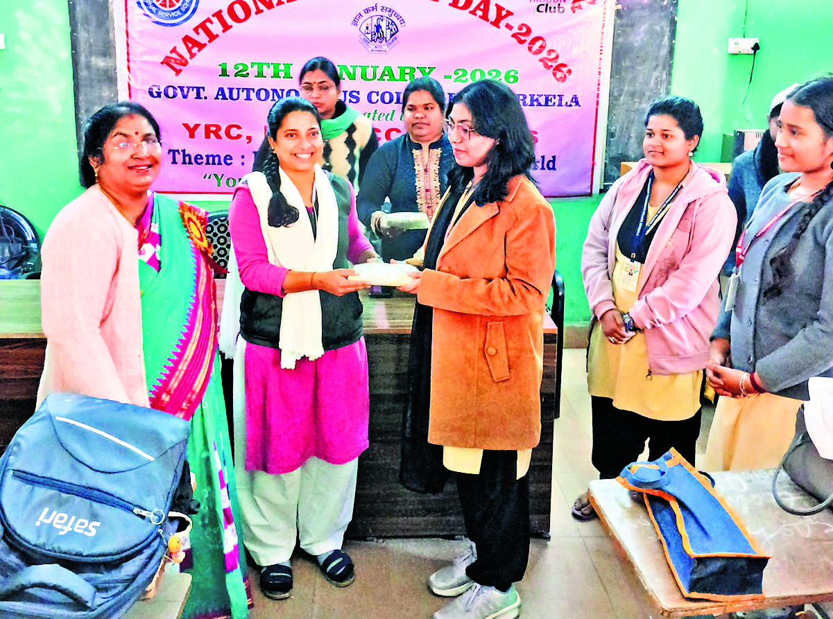 Rourkela News: विवेकानंद के आदर्श और शिक्षा से प्रेरित होकर काम करें विद्यार्थी : डॉ सामल
