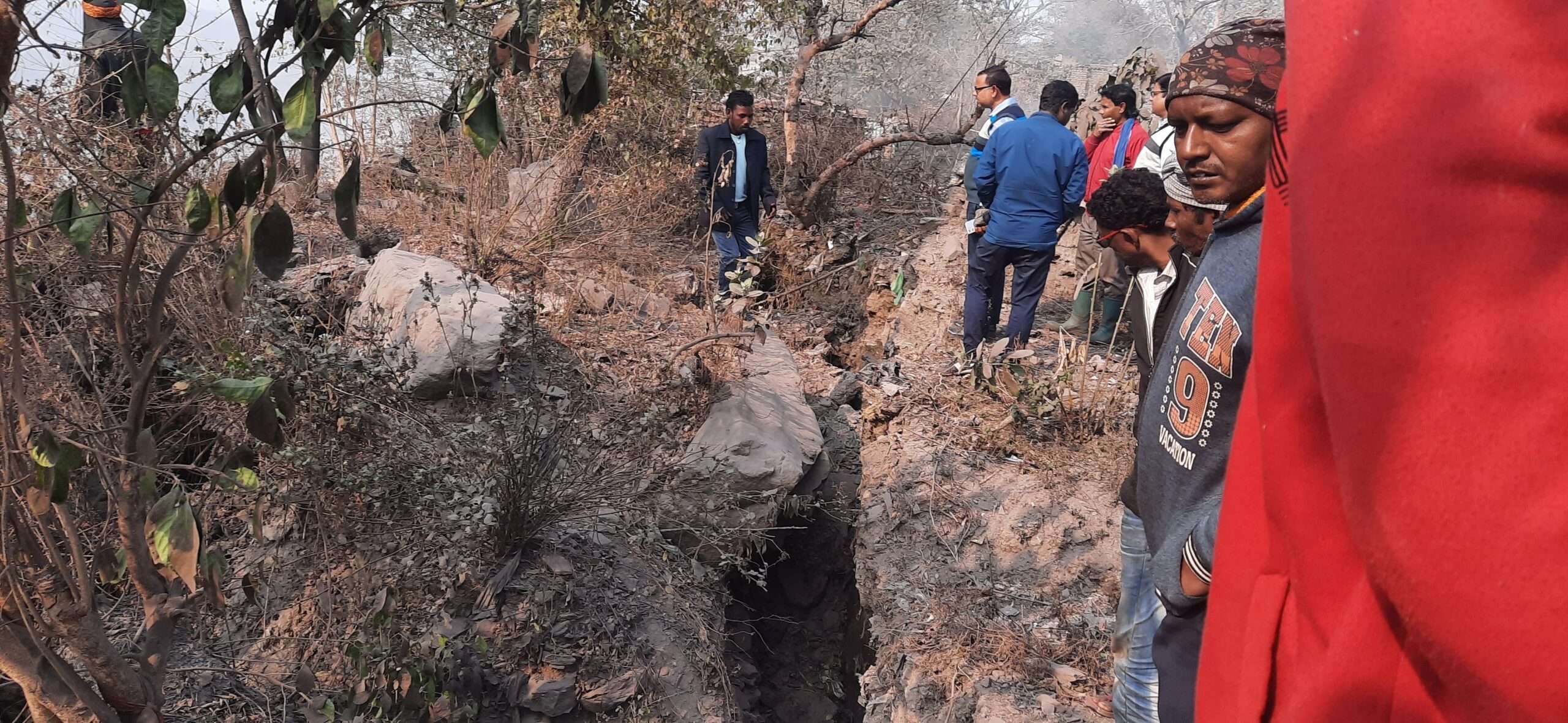 Dhanbad News: सेंद्रा तीन नंबर के ग्रामीणों ने किया ओबी कटिंग का विरोध