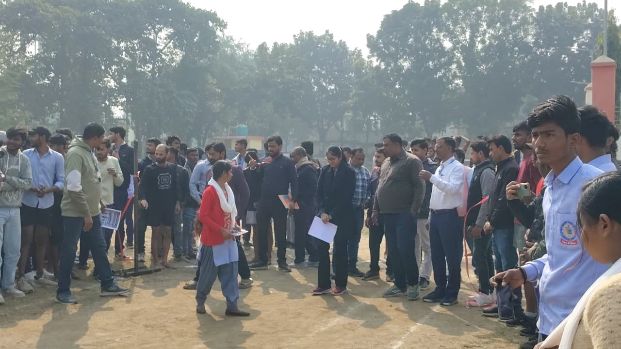 चार सौ मीटर में खुशीलाल व अंकुश आठ सौ मीटर में रहे अव्वल