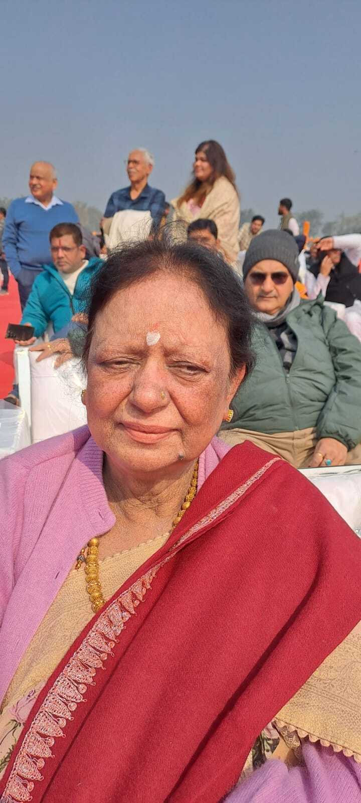 अचानक आचार्य जी ने कहा, बनवाना चाहते हैं विश्व का सबसे बड़ा रामायण मंदिर