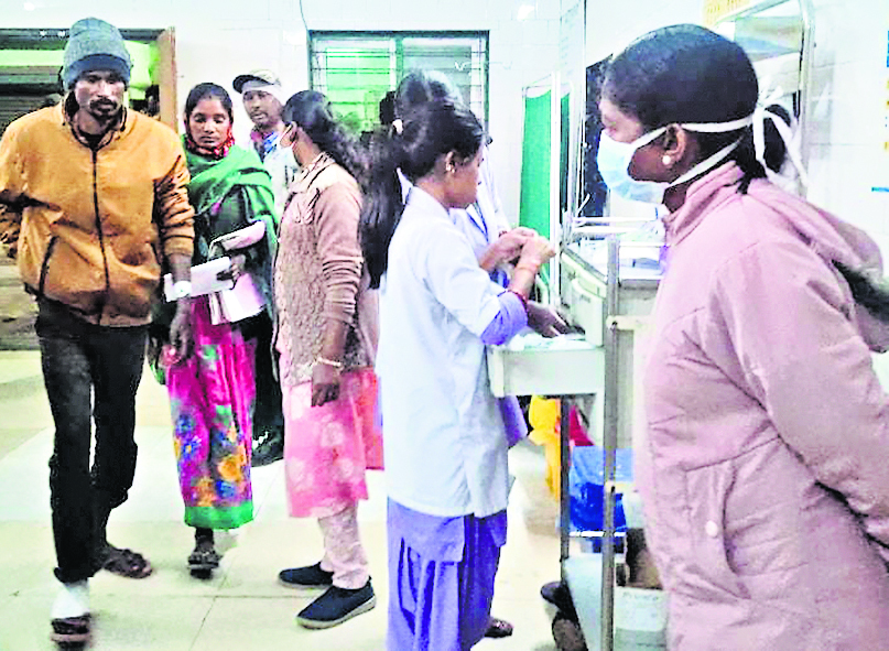 Chaibasa News : सड़क पर टहल रहे 4 साथियों को बोलेरो ने रौंदा, एक की मौत, 3 घायल