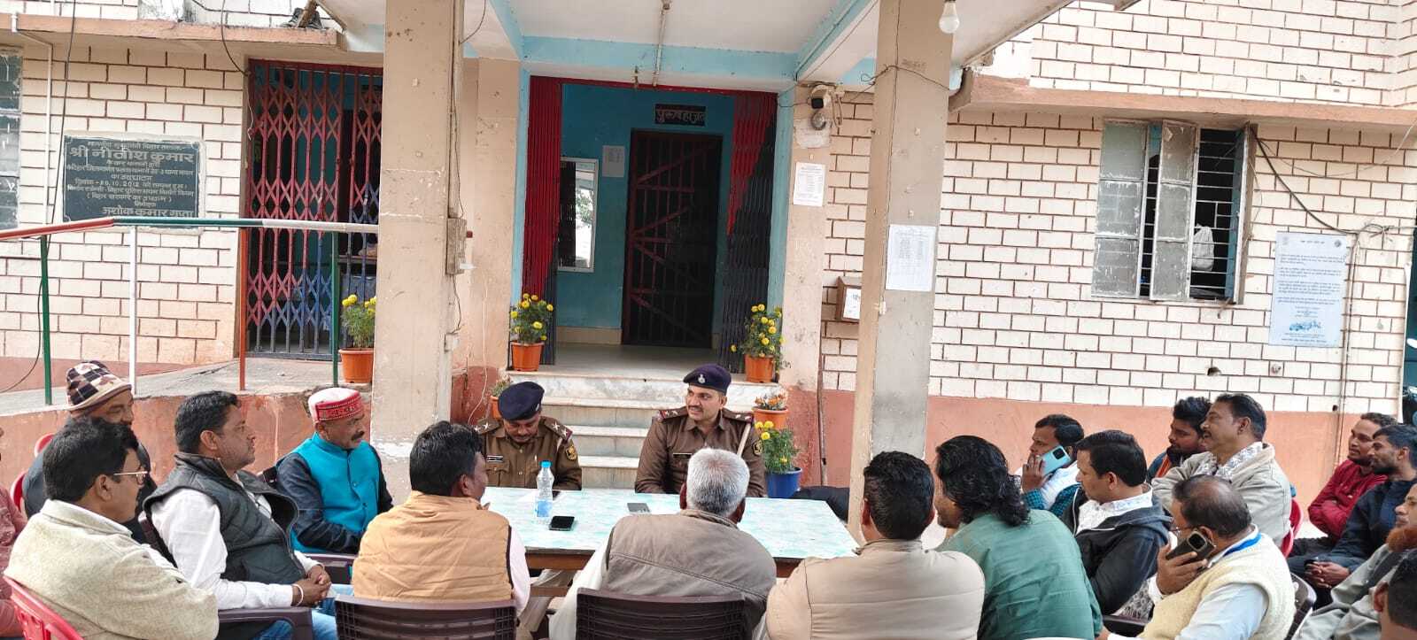 – पूजा स्थल व जुलूस में डीजे व अश्लील गानों पर रहेगी रोक: थानाध्यक्ष