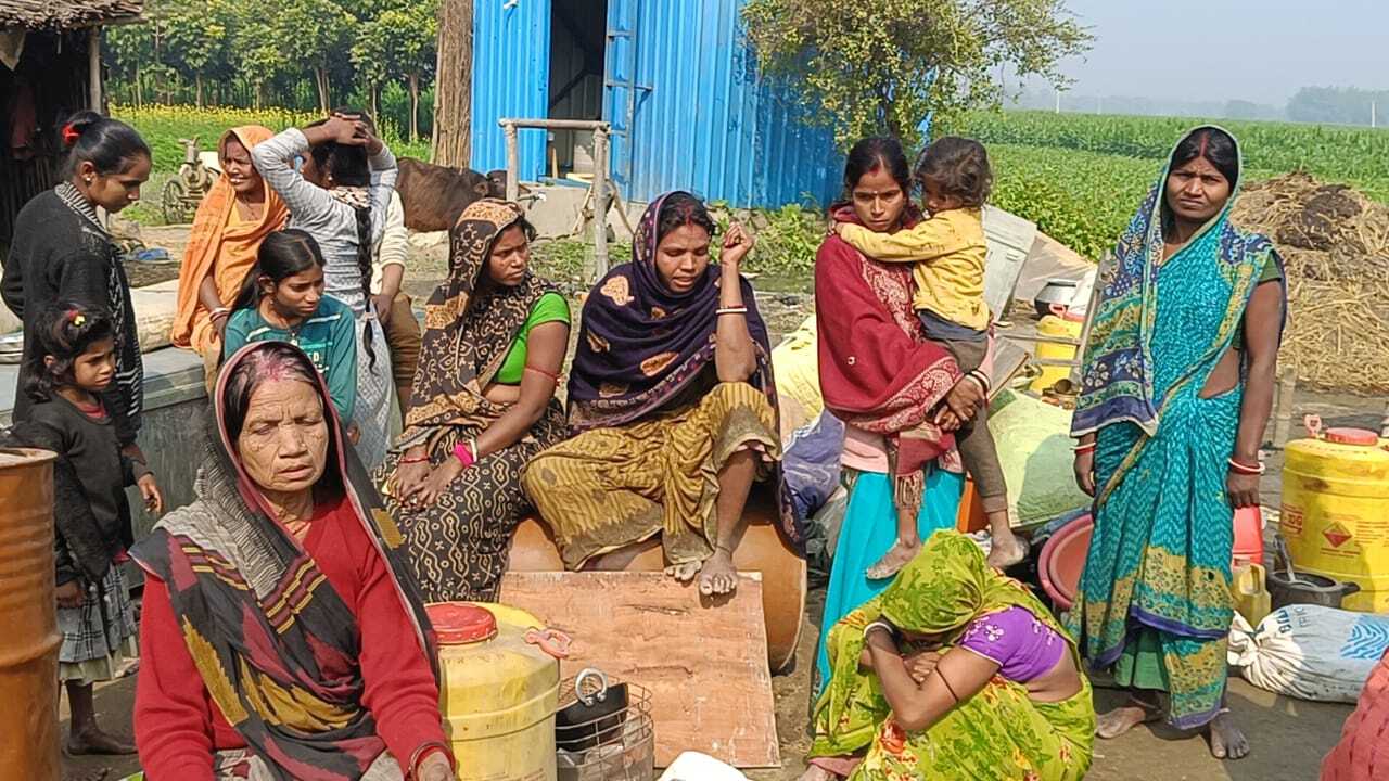 फलका, भीषण अगलगी में 14 घर जले, नकदी सहित लाखों की क्षति