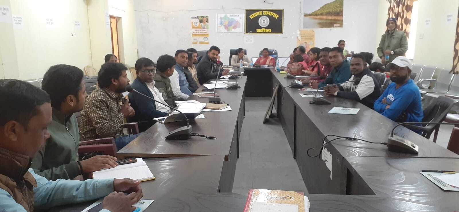 East Singhbhum News : सुशनीगड़िया व बड़ाजुड़ी जलापूर्ति योजना को संवेदक ने अधूरा छोड़ा