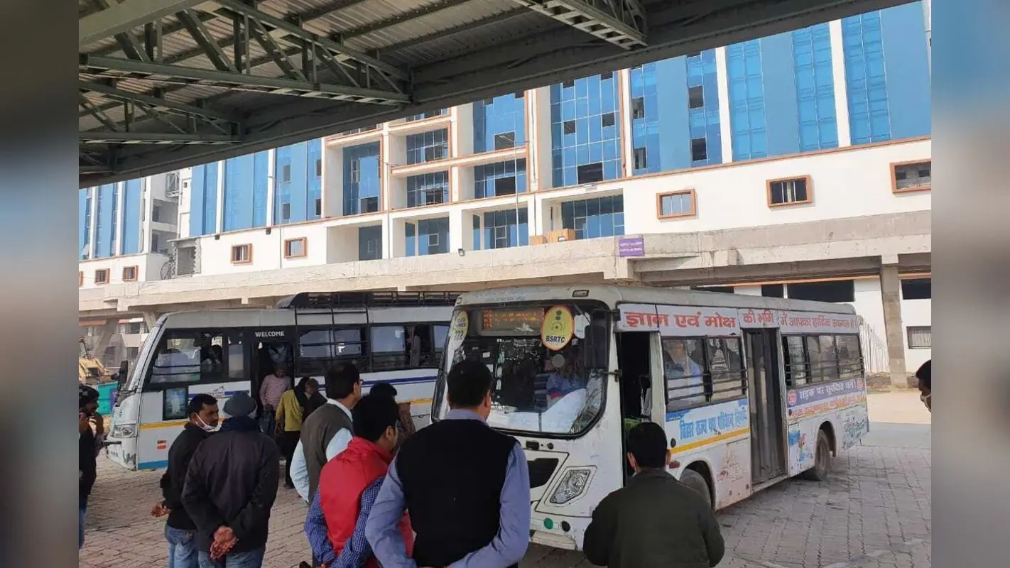 Bihar Bus Service: बिहार के लिए चलेंगी 200 होली स्पेशल बसें, यूपी, बंगाल, दिल्ली समेत इन 10 राज्यों से आने वालों को राहत