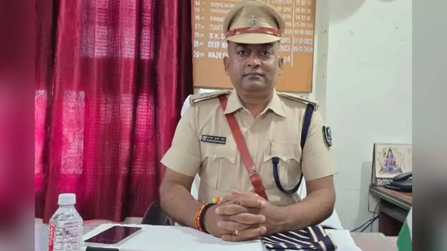 ट्रेन के रक्षक निकले लूटेरे! GRP जवानों ने ही लूटा 1.44 करोड़ का सोना, SHO समेत कई आरोपी
